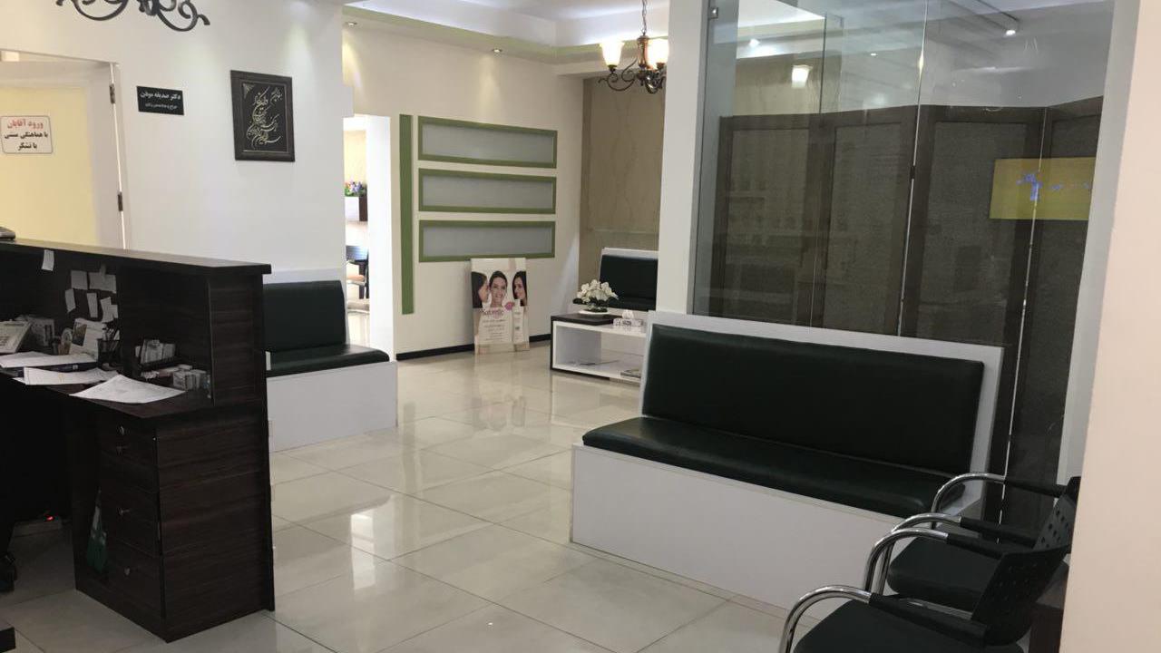 دکتر صدیقه موذن
