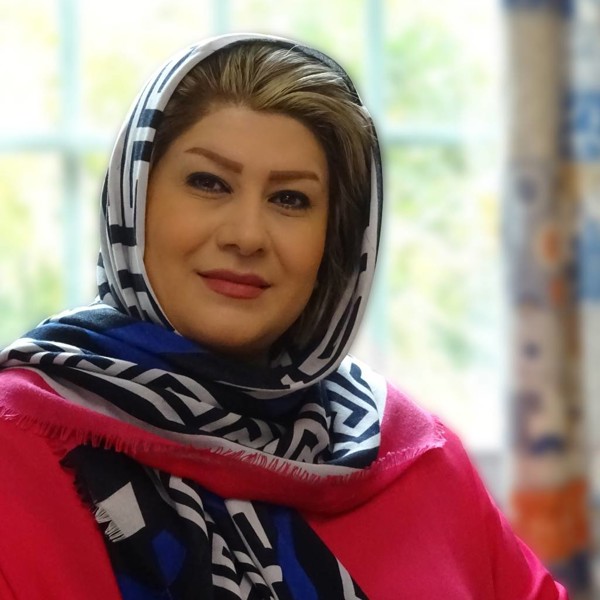 لیلا اکبری