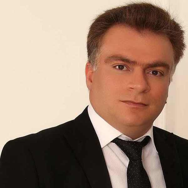 دکتر فرهاد بیژن زاده