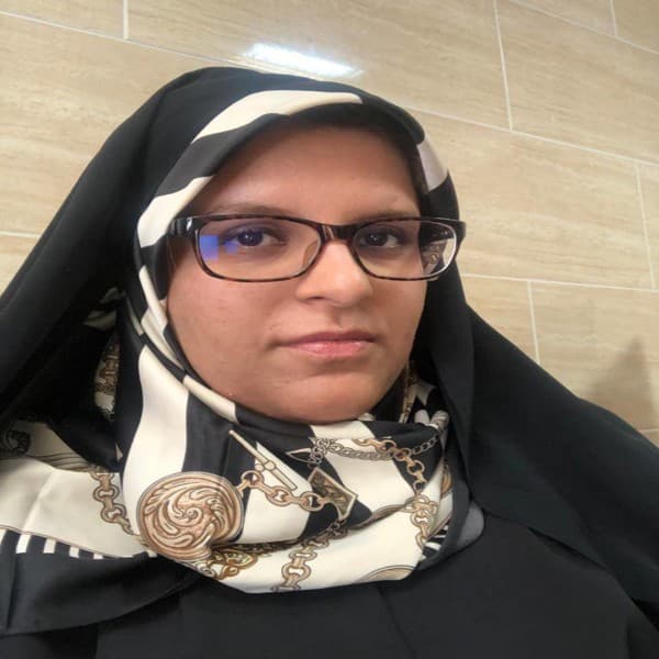 دکتر لیلا دباغ