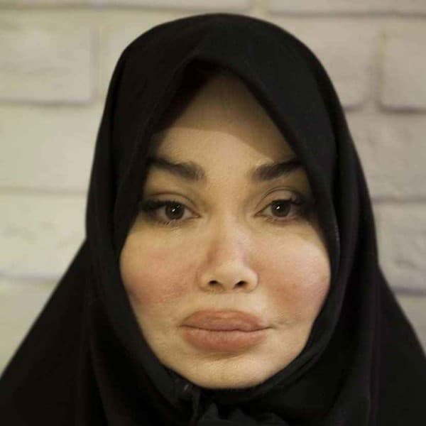 دکتر آرزو نهاوندی